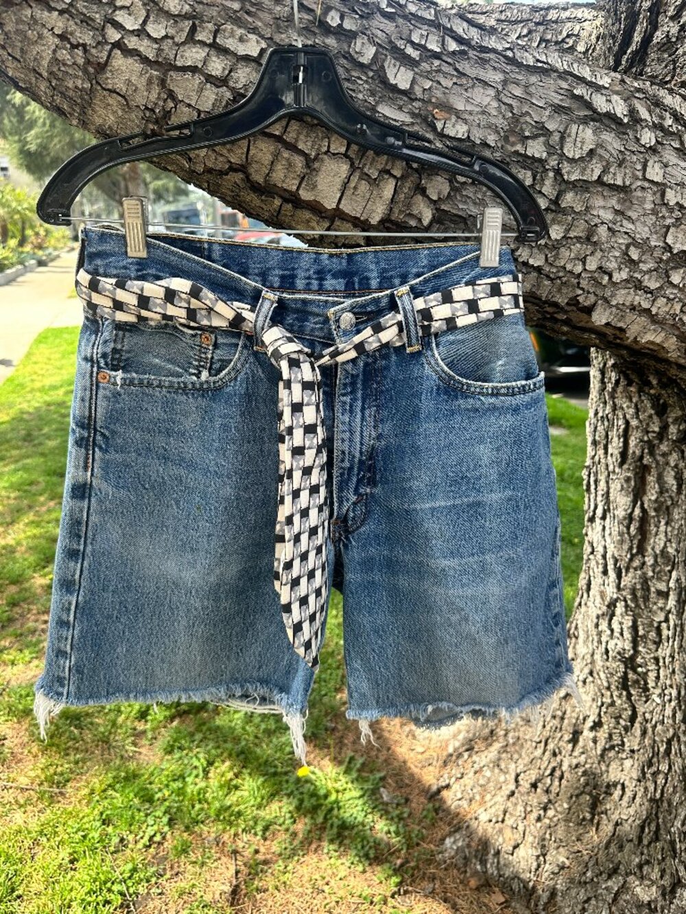 Levi's Vintage 550 Cut Off Shorts with Vintage Geoffrey Bean Tie 34" Waist